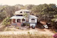 Casa Alice Marbella Lodge Hotels in Emerald Woods