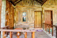 Larasati Homestay - parking