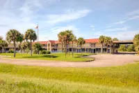 OYO Hotel Dundee by Crystal Lake Hôtels à : Lake Wales