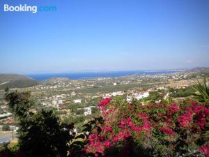 Outstanding Panoramic View, 10΄ Beach, 20΄ Airport