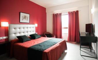 Hotel Cim Valles - Housity