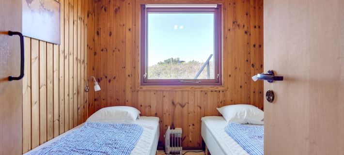 "Eljene" - 750m from the Sea Hotels in Bjerregard