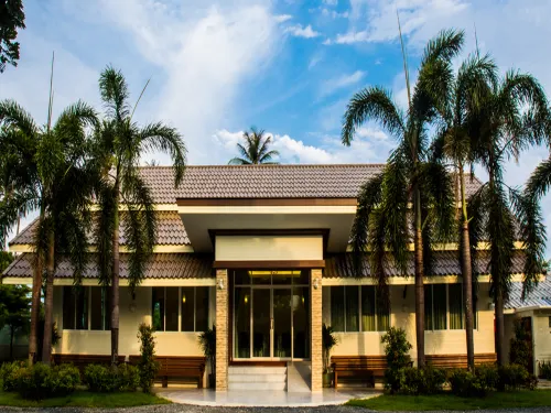 Nisasiri Boutique Resort Hotels in Laem Sing