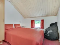 "Emly" - 1.1km from the Sea Hotels in Humble