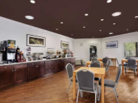 รามาดา บายวินด์แฮม ทอร์รันซ์ โรงแรมในทอร์รันซ์