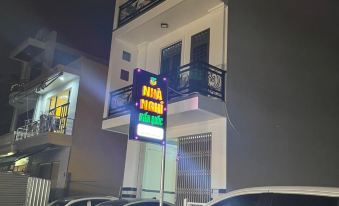 3. Nhà Nghỉ..