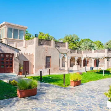 La Quinta by Wyndham Abu Dhabi Al Wahda Отели рядом с достопримечательностью «Дворец Al Manhal»