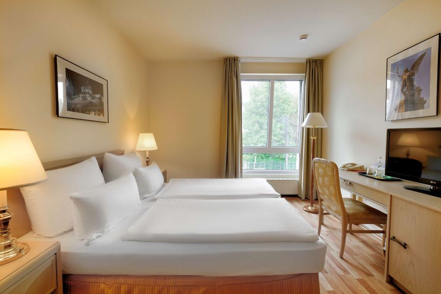 hotel 2