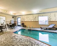 Sleep Inn & Suites - Pools