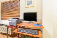 Super 8 by Wyndham Bedford Hotels in Bedford County