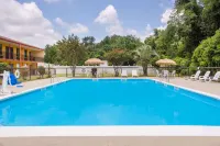 Knights Inn Aiken - Pools