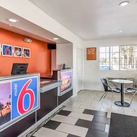Motel 6 Visalia, CA