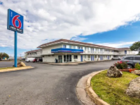 Motel 6 Ardmore, OK Hotels in Ardmore