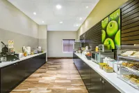 La Quinta Inn & Suites by Wyndham Karnes City - Kenedy - breakfast