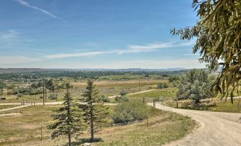 Exquisite Log Home with Lander Valley Views!