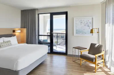 SpringHill Suites Jacksonville Beach Oceanfront فنادق في جاكسونفيل بيتش