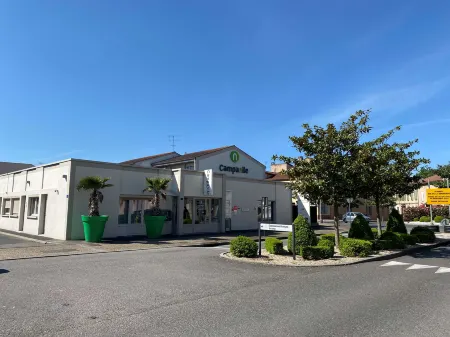 Campanile Albi Centre Отели в г. Альби