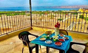 Dead Sea Lafamilia Albadwan