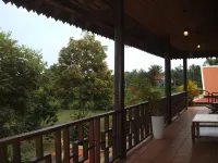Green Plateau Lodge Hotels in Banlung