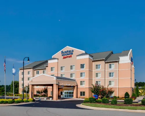 Fairfield Inn & Suites South Hill I-85 Hotels in Mecklenburg County