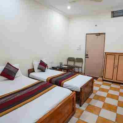 Hotel Prakaash Residency Rooms