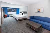 Holiday Inn Express & Suites HOUSTON SPACE CTR - CLEAR LAKE by IHG