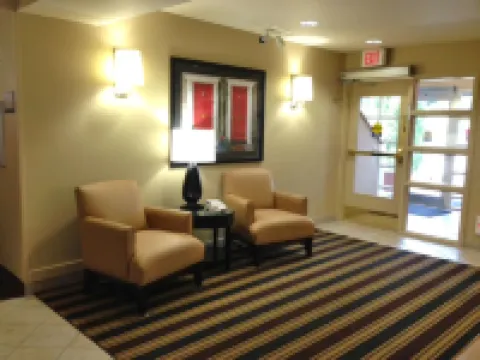 Extended Stay America Suites - Boston - Waltham - 32 4th Ave Hotels in Waltham