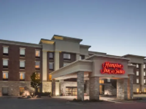 Hampton Inn & Suites Grafton Hotels in Ozaukee County
