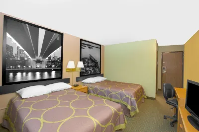 Super 8 by Wyndham Worthington Minnesota