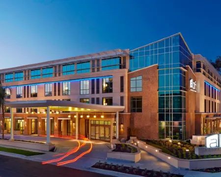 Aloft Cupertino Hotels in Cupertino