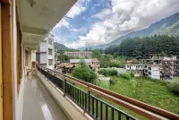 Goroomgo J J Regency (Manali)