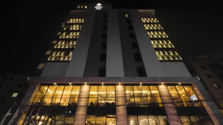 Best Western PLUS Runway