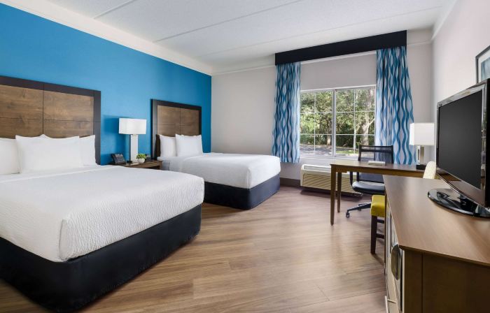 La Quinta Inn & Suites by Wyndham Tampa Brandon Regency Park
