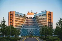 Flonk Hotel Groningen Zuid, BW Signature Collection Hotels in 