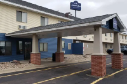 อเมริกินน์ บายวินด์แฮม มอสตัน โรงแรมใน