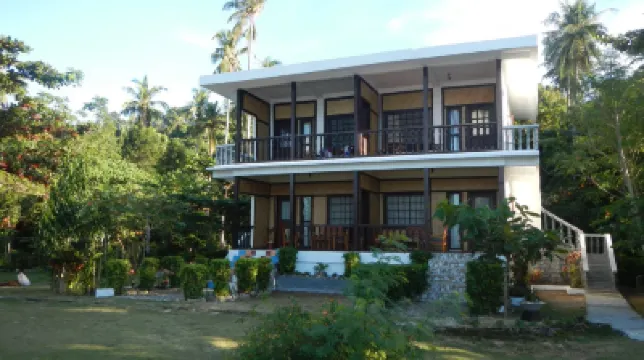 Las Cabanas Beach Resort Hotels near Las Cabañas Beach