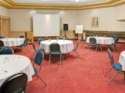 Quality Inn & Suites Edmonton International Airport Hoteles en Nisku