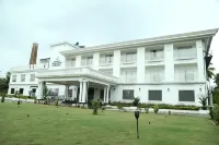 Mariyalayam Munroe Island Residency Hotels near AVM Complex