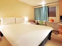 Ibis Asuncion