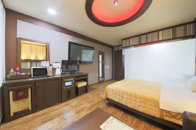 Sanbon Mul Hotels near Seongbulsa