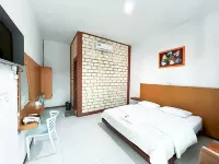 Hotel Pondok Hexa Seaside Hotel a Ciracap