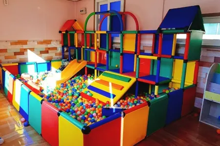 Changnyeong Star Forest Glamping Pension Отели рядом с достопримечательностью «Gyo-dong and Songhyeon-dong Tumuli»