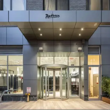 Double Tree by Hilton New York Times Square South Отели рядом с достопримечательностью «Манхэттен»
