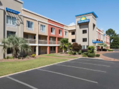 Days Inn by Wyndham Florence Near Civic Center Hotels in Florence