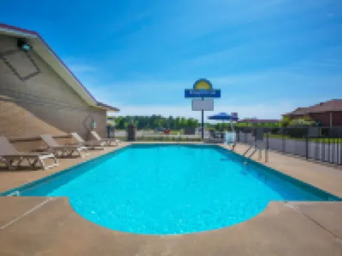 Days Inn by Wyndham Lonoke Hotels in Lonoke County