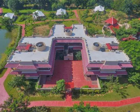 Sterling Kanha Hotels in Mandla