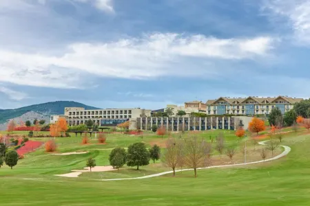 Hotel Castillo De Gorraiz & Spa Отели в г. Larrasoana