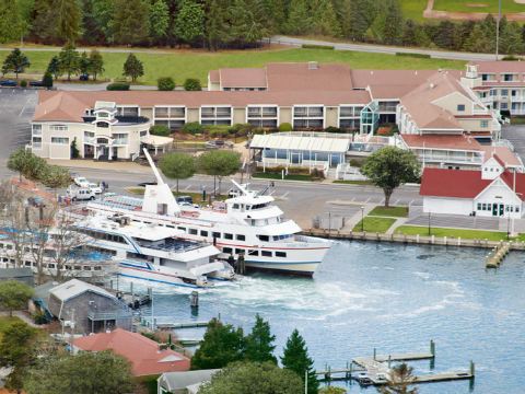 Hyannis Harbor Hotel