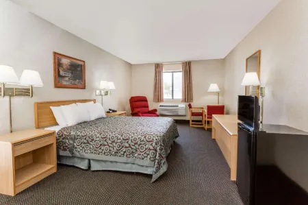 Days Inn by Wyndham Colby