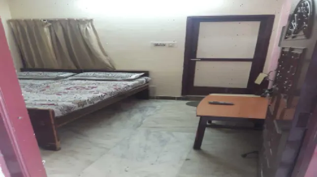 Hotel SK Guest House Hotels near Marina Beach